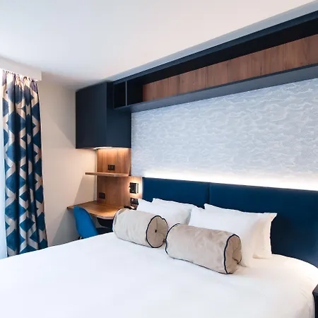 호텔 Bleu De Grenelle - Tour Eiffel 4*