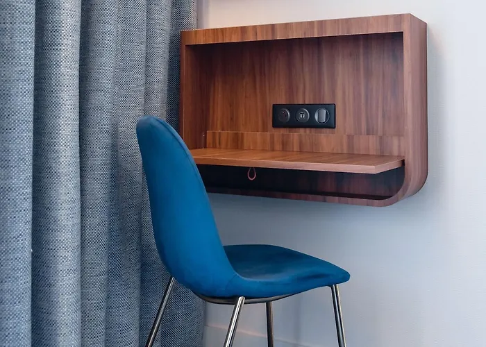 호텔 Bleu De Grenelle - Tour Eiffel 4*